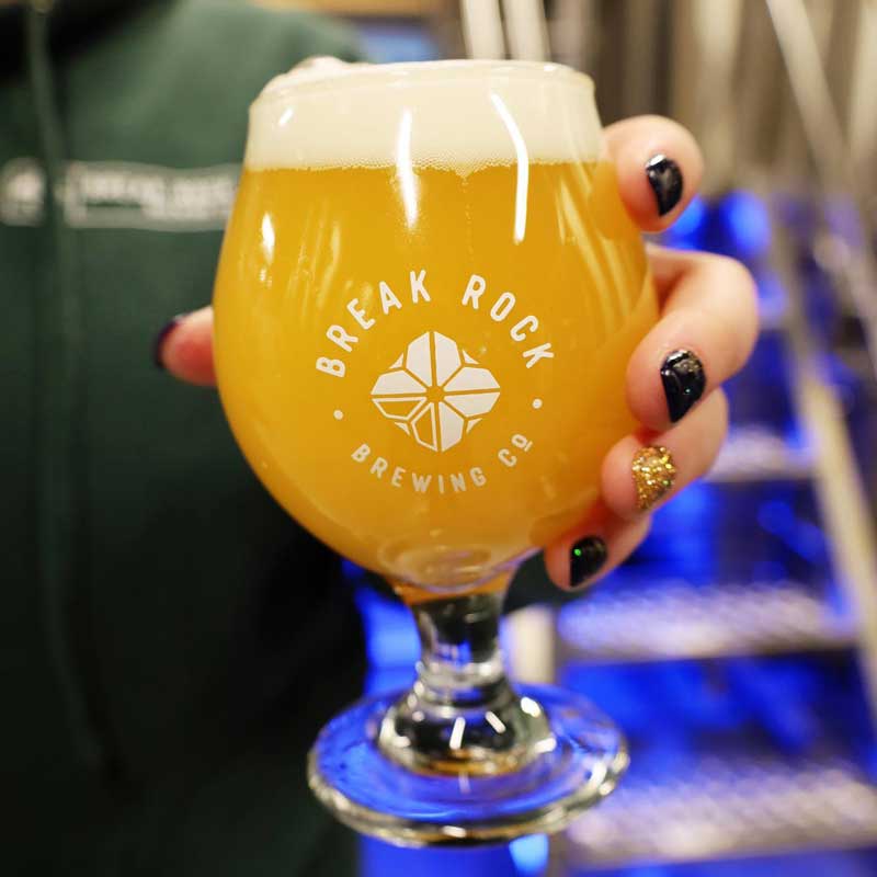 | Break Rock Brewing Golden Goose neipa